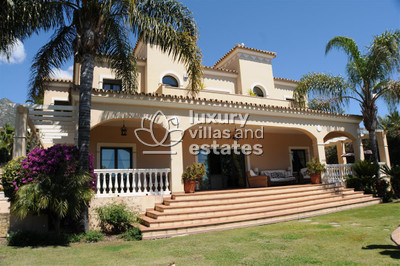 Villa for rent in Sierra Blanca
