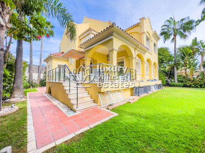 Villa en venta en Puerto Banús